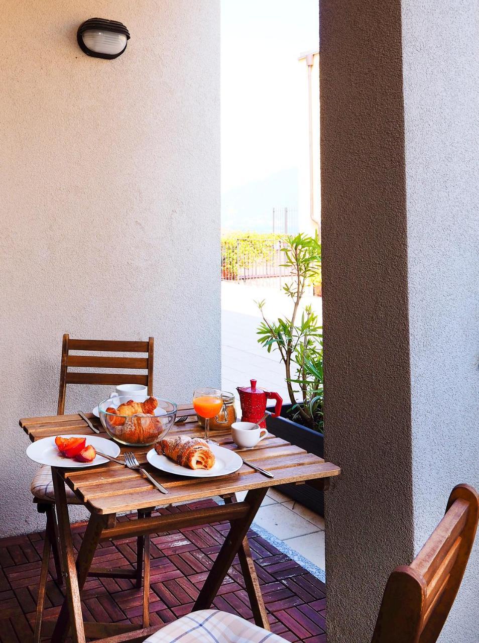 7 Sweet Apartment *